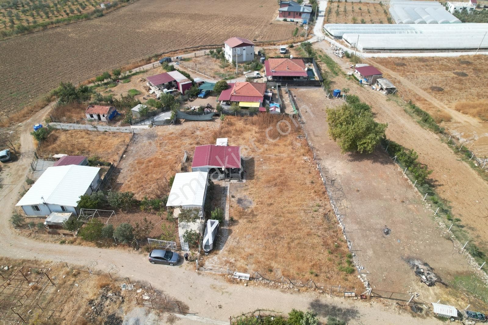 Pasifikten Menderes Altıntepe'de 1032 M² Arazi